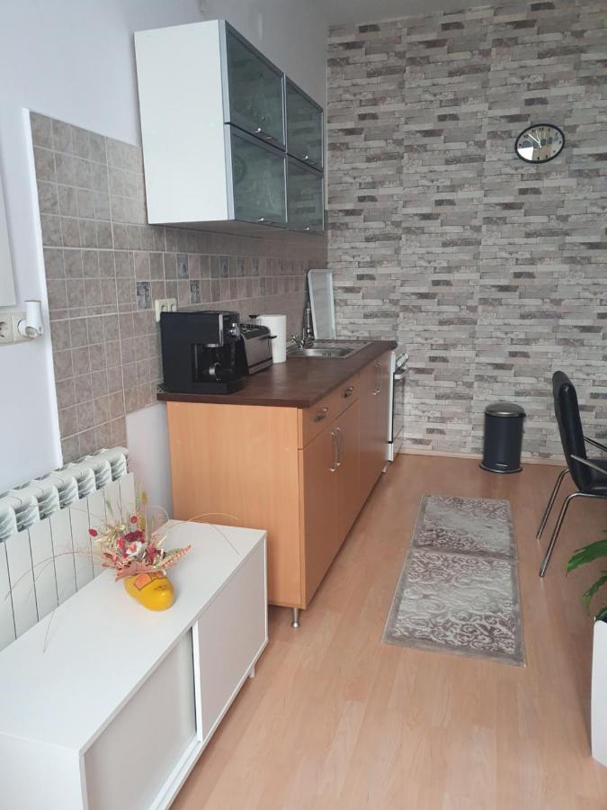 Sunset Apartament Apartment Брашов Екстериор снимка